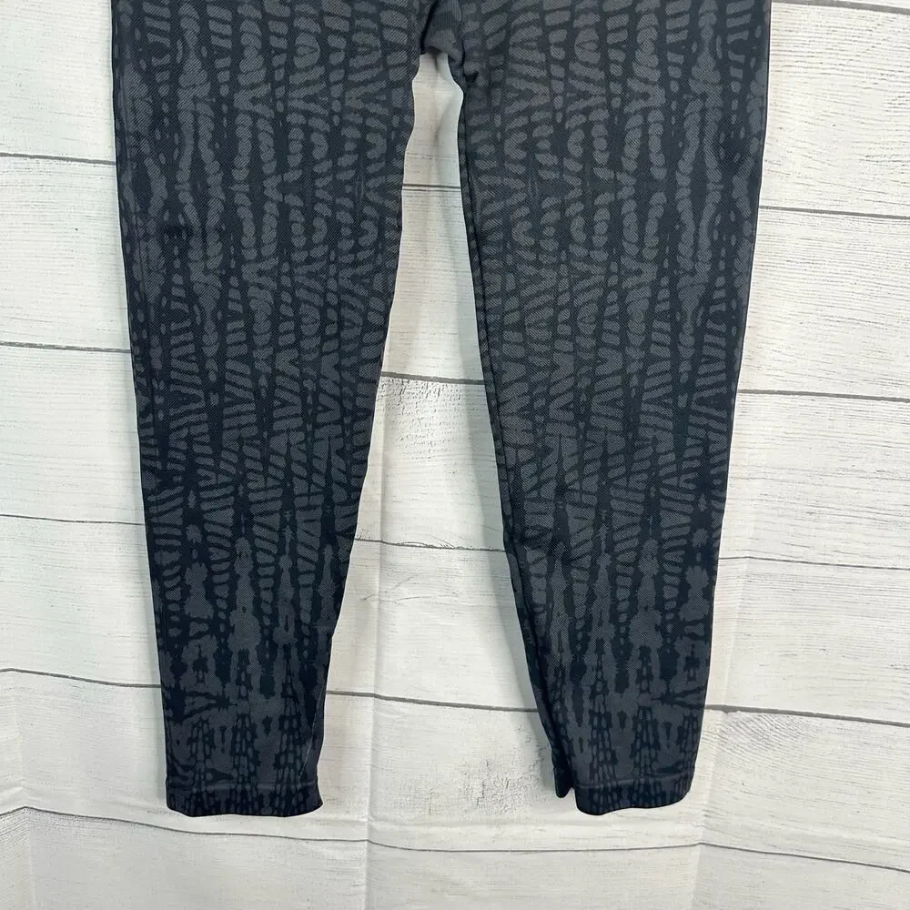 Spanx Womens XL Look At Me Now Seamless Leggings Geometric Gray - Picture 7 of 8